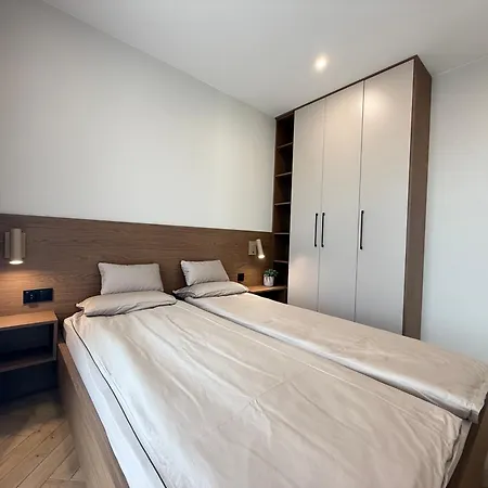 Klonova Z Tarasem Apartamento *